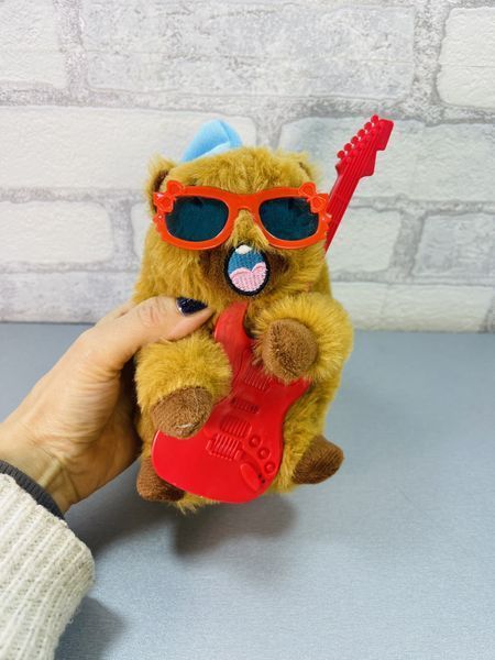 🧸 Іграшка &ldquo;Капібара з гітарою&rdquo; повторюшка, що співає пісеньку 2818374927 фото