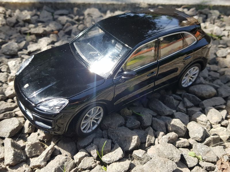 Машина металева 24092W "WELLY" 1:24 PORSCHE CAYENNE TURBO 24092W фото